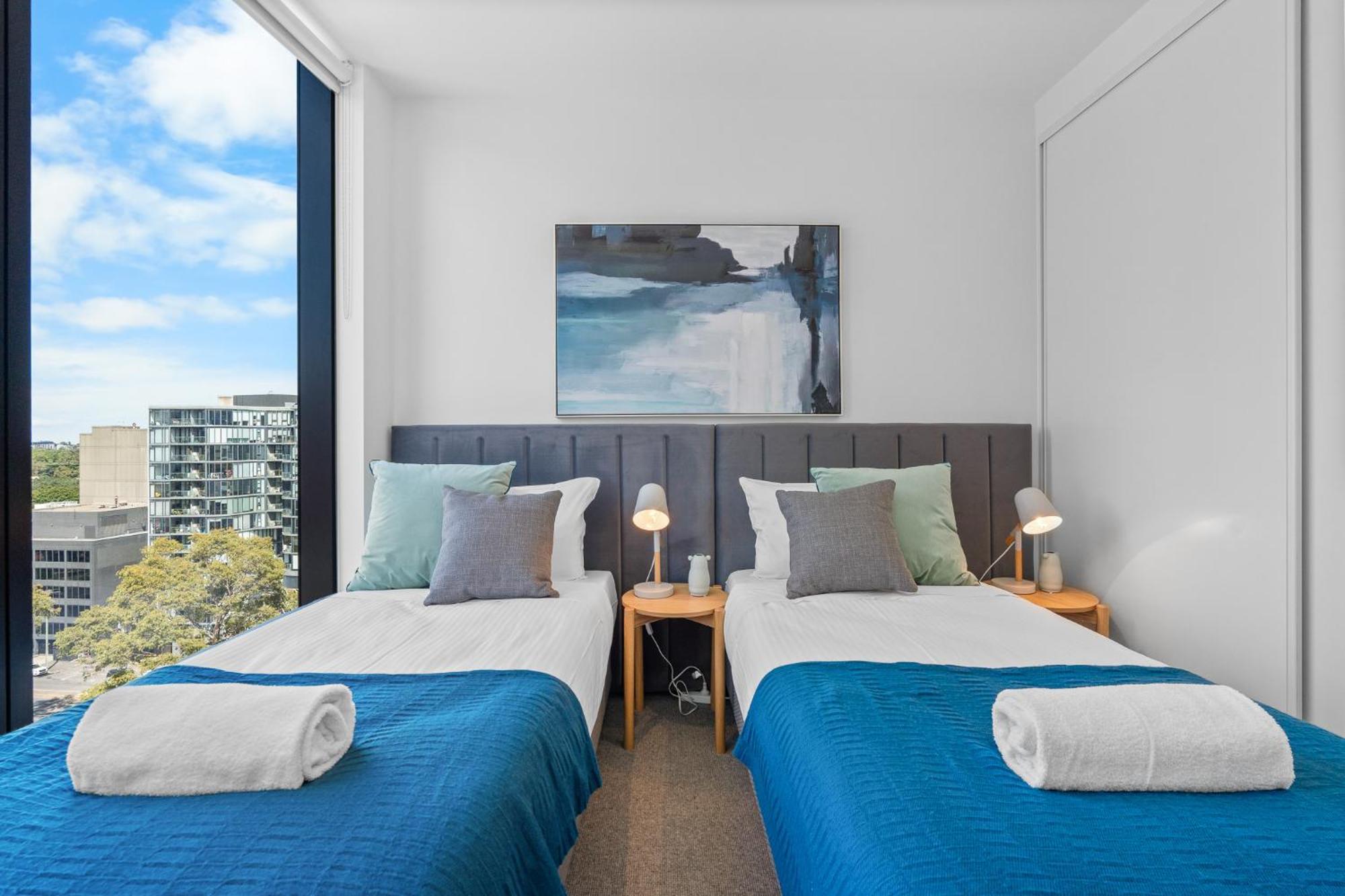 The Oasis - Brand New 2Bedroom Apt With Parking, Heated Pool And Gym Мельбурн Экстерьер фото