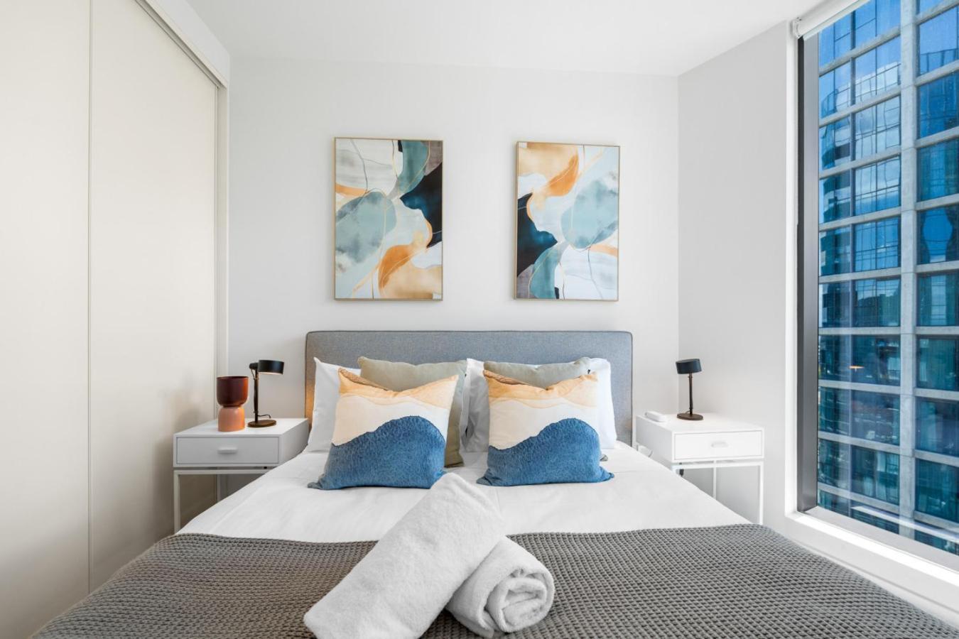 The Oasis - Brand New 2Bedroom Apt With Parking, Heated Pool And Gym Мельбурн Экстерьер фото